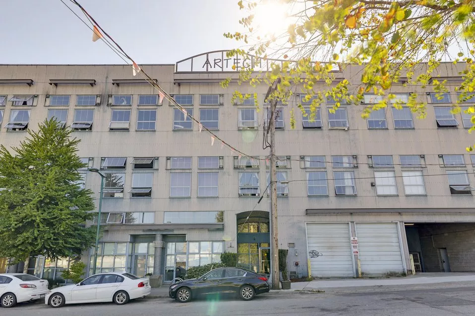 Building Image