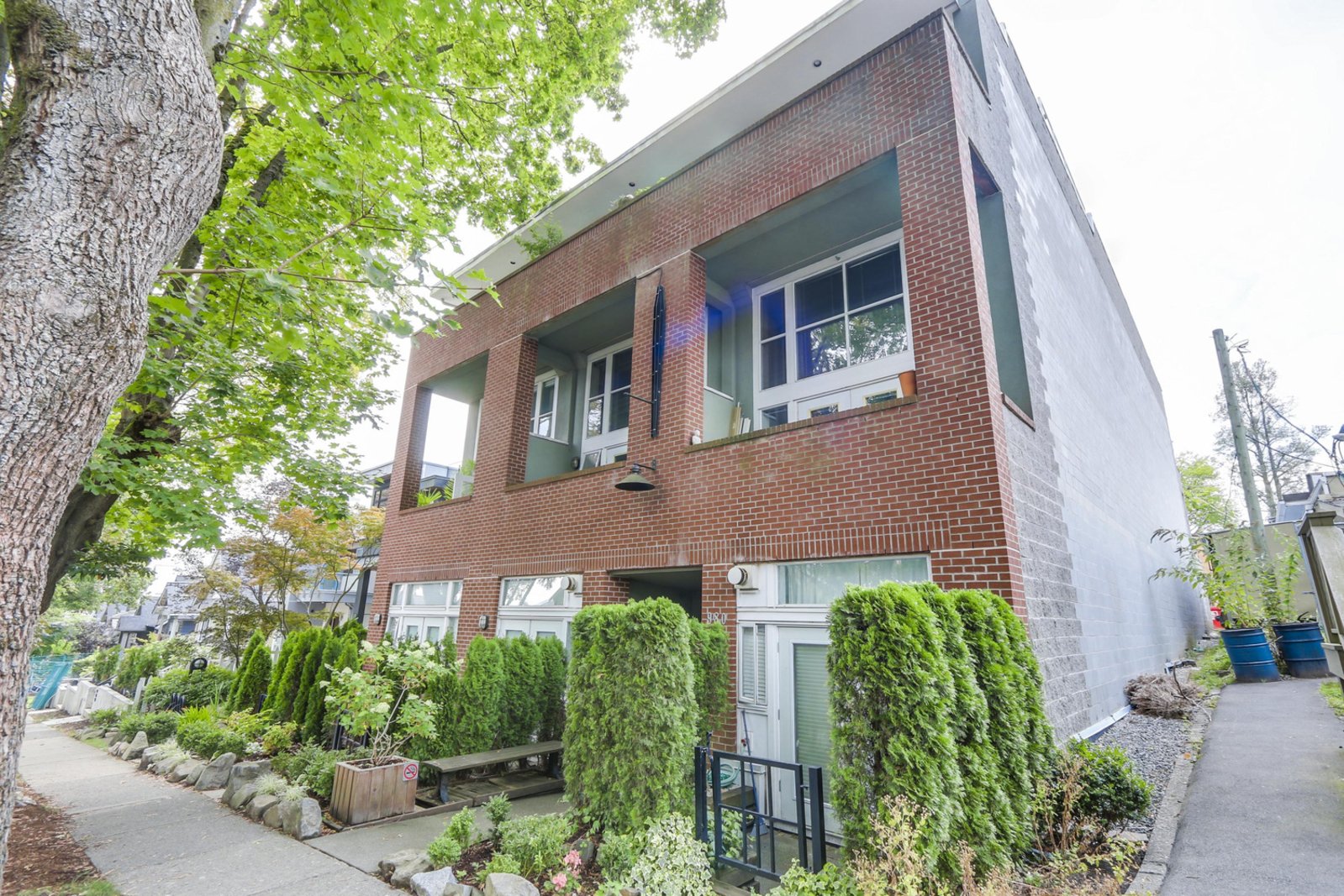 Building Image